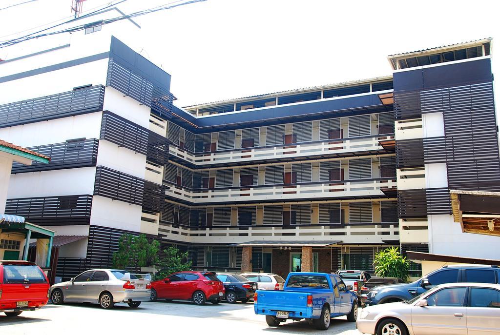 Ze Residence Bangkok Extérieur photo